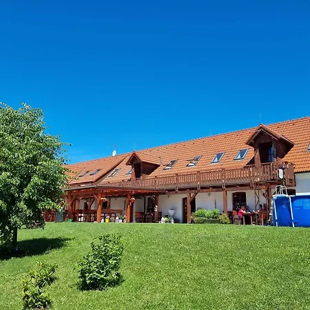 Gasthof U Farmáře Chotoviny